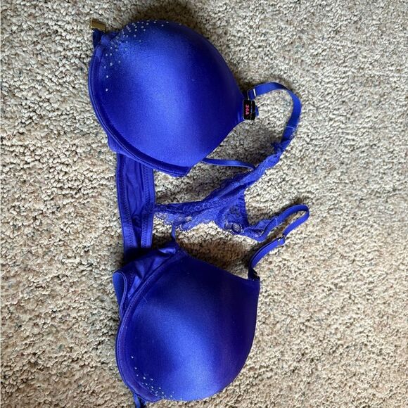 💥 Buy 2 get 1 Free 💥 NWOT LA SENZA 34 A Elegant Blue Lace Bra - Picture 2 of 3